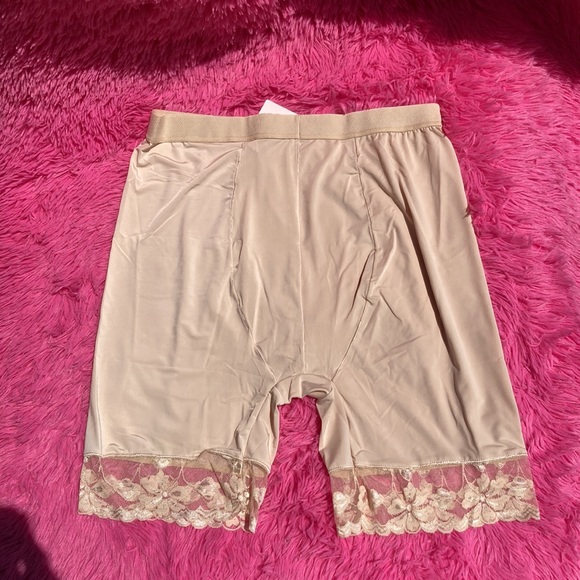 2 pair lot of Angelina long chafe resistance lace hem panties NWT size 4X - Picture 4 of 5